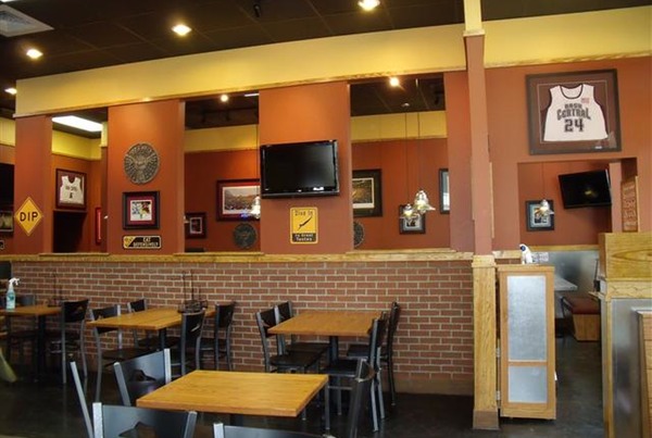 Pizza Hut Nashville Slide 6